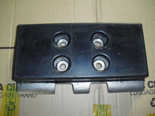 Καλή τιμή. Υψηλά ελκτικά μαξιλάρια διαδρομής πολυουρεθάνιου δύναμης για τη συμπαγή μηχανή επίστρωσης Dynapac σε απευθείας σύνδεση