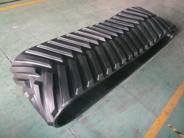 Γεωργικές λαστιχένιες διαδρομές 6400.8mm υπόθεσης STX Quadrac χαμηλή επίγεια πίεση μήκους